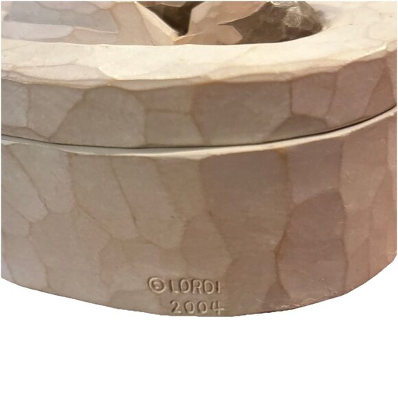 Willow Tree In Love's Embrace Keepsake Trinket Box - Picture 5 of 5